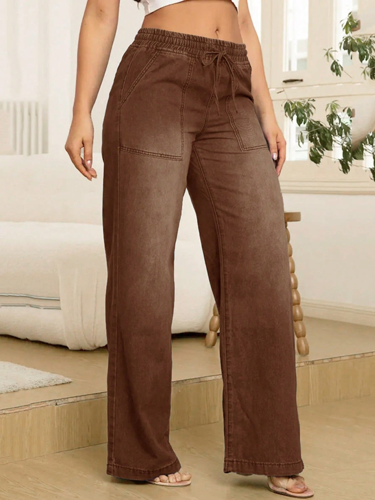Wide leg jeans for women with an elastic drawstring waist and patch pockets - brown