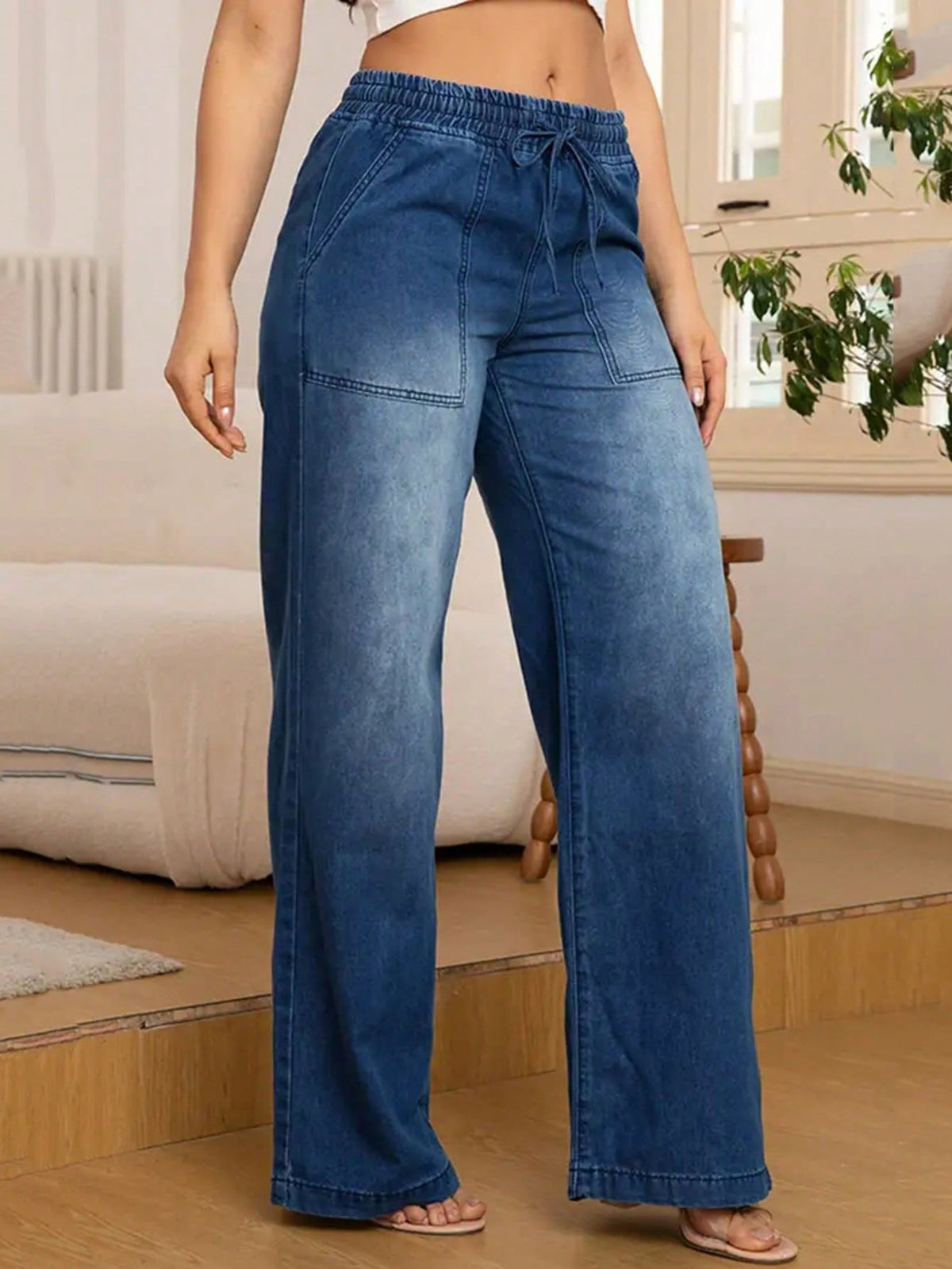 Wide leg jeans for women with an elastic drawstring waist and patch pockets - view 7