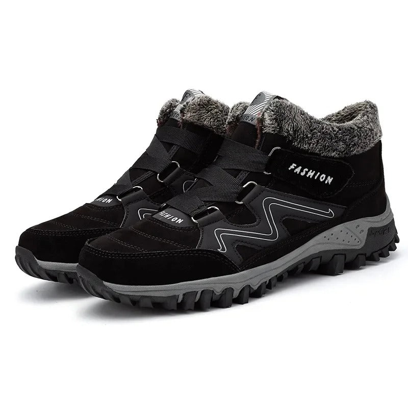Unisex winter trainers with elastic straps and a faux fur collar in black