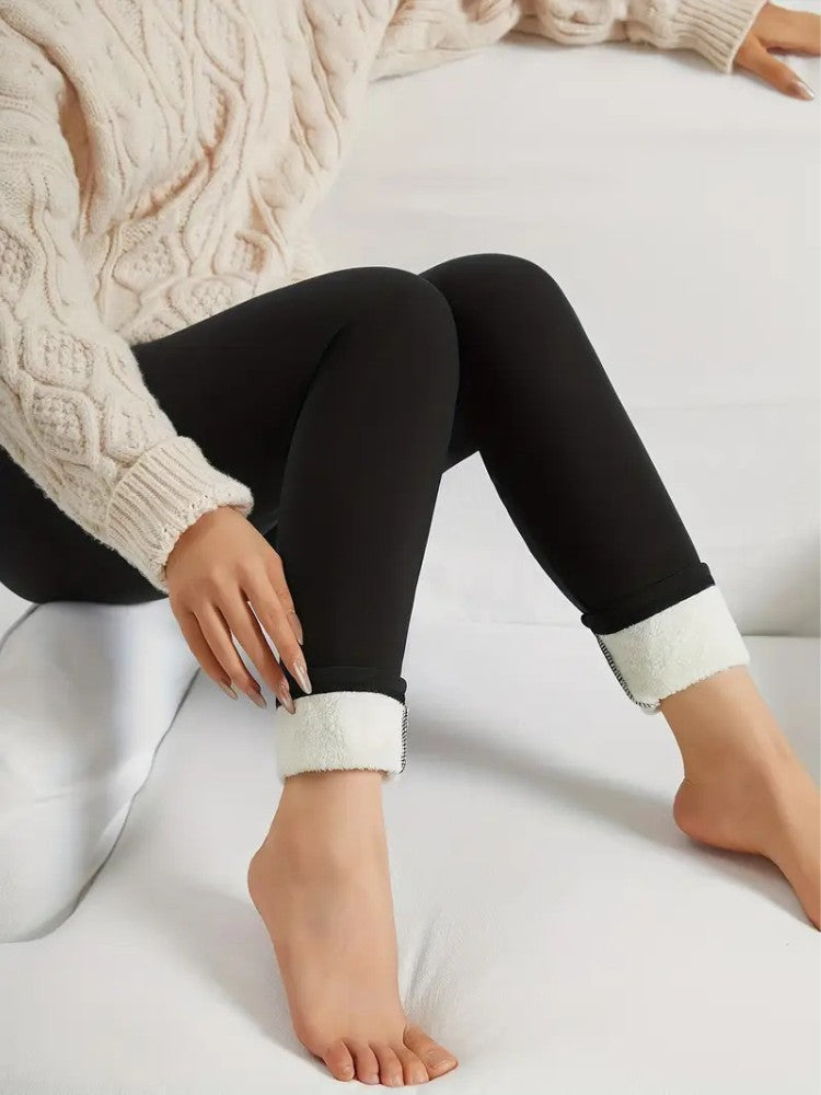 Women's fleece-lined leggings with teddy lining and a high waistband - view 3