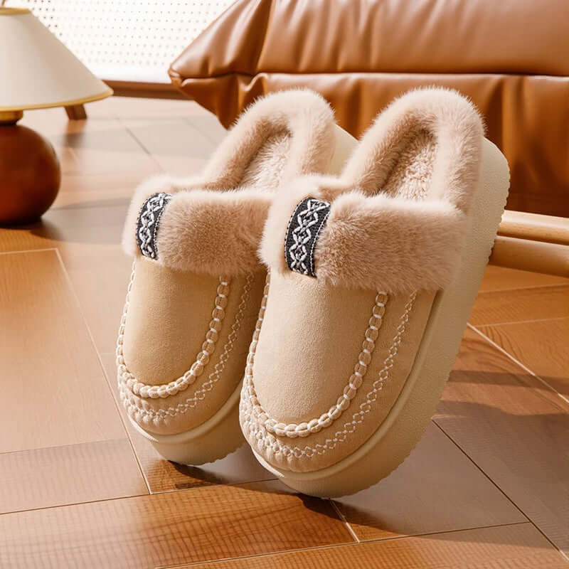 Women's fluffy slippers with a plush band, woven trim and platform sole - view 7