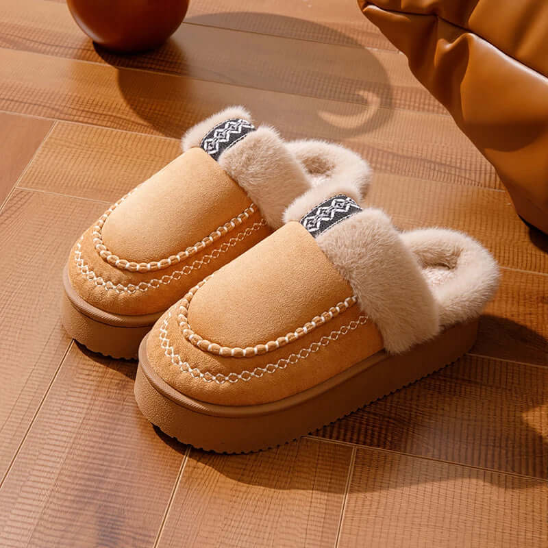 Women's fluffy slippers with a plush band, woven trim and platform sole - chestnut