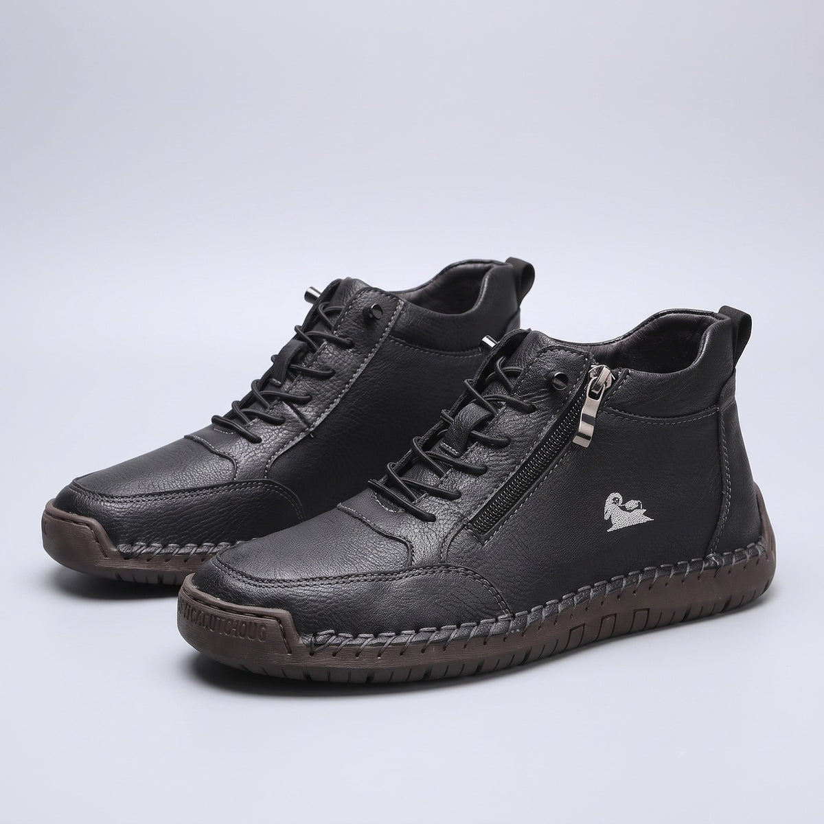 Women's high-top trainers with a side zip, laces and a non-slip sole - black