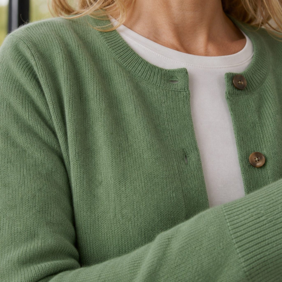 Women's knitted cardigan with a round neck and full button front - view 2