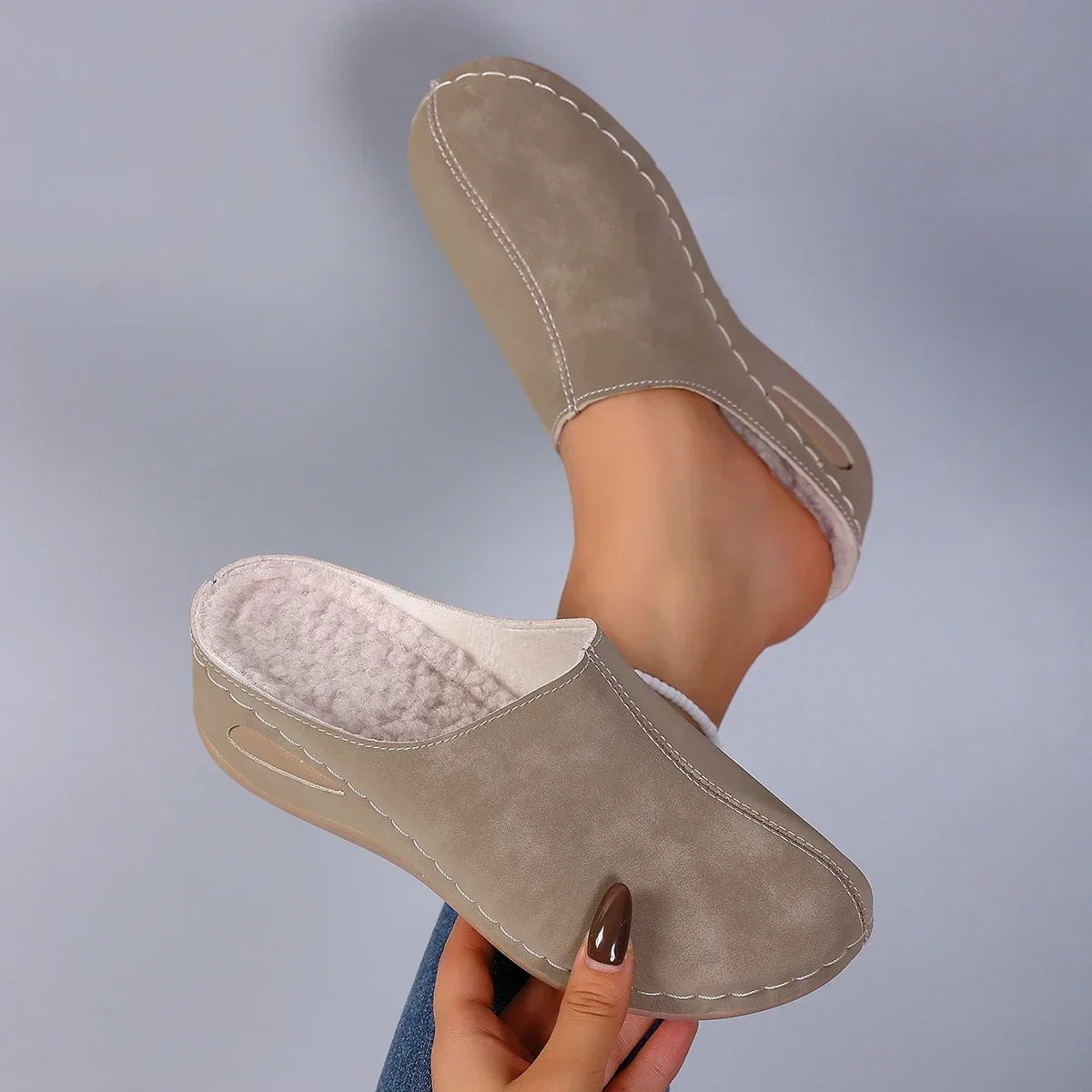 Women's orthopaedic clogs with a wedge heel, open back and soft lining - taupe