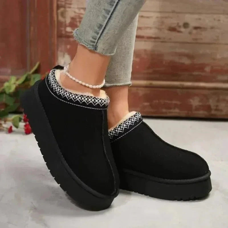 Platform slippers in a suede look with plush lining and embroidered trim - view 4