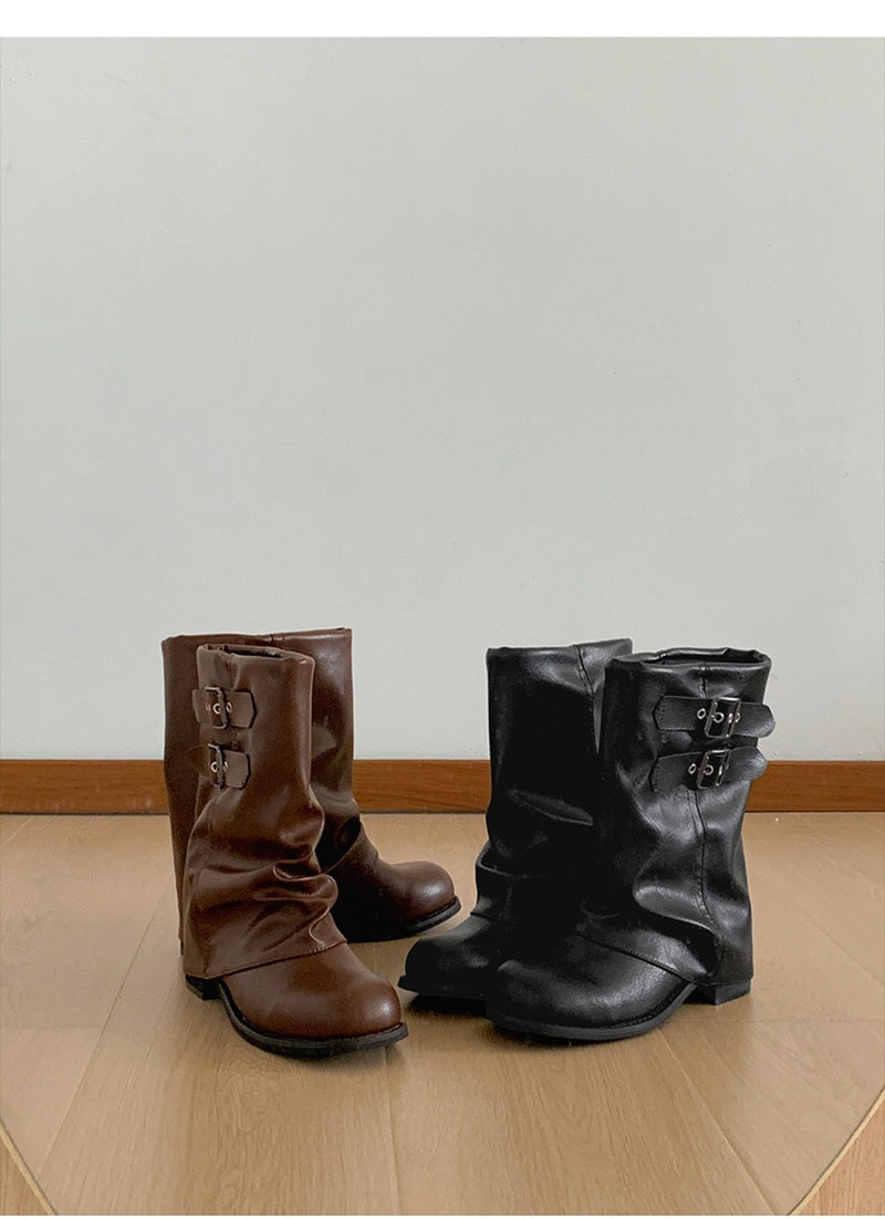 Women's slouch ankle boots in PU leather with two buckle straps and a ruched shaft - view 16