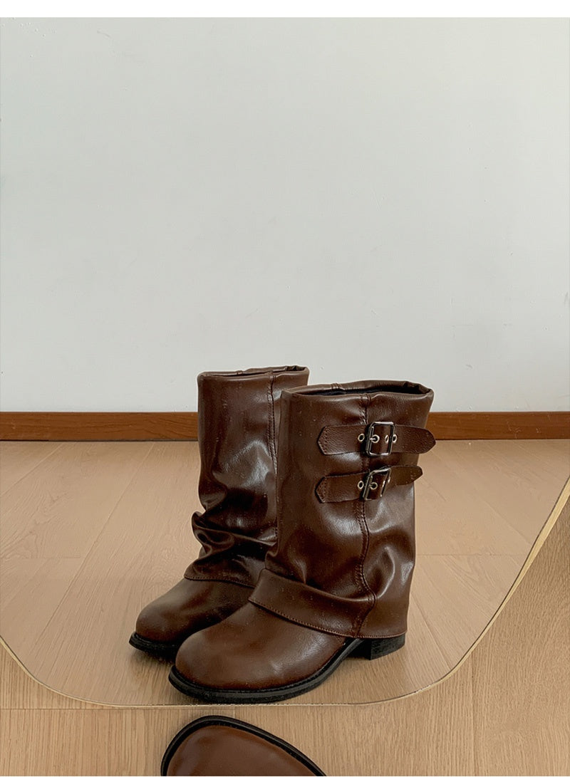 Women's slouch ankle boots in PU leather with two buckle straps and a ruched shaft - view 18