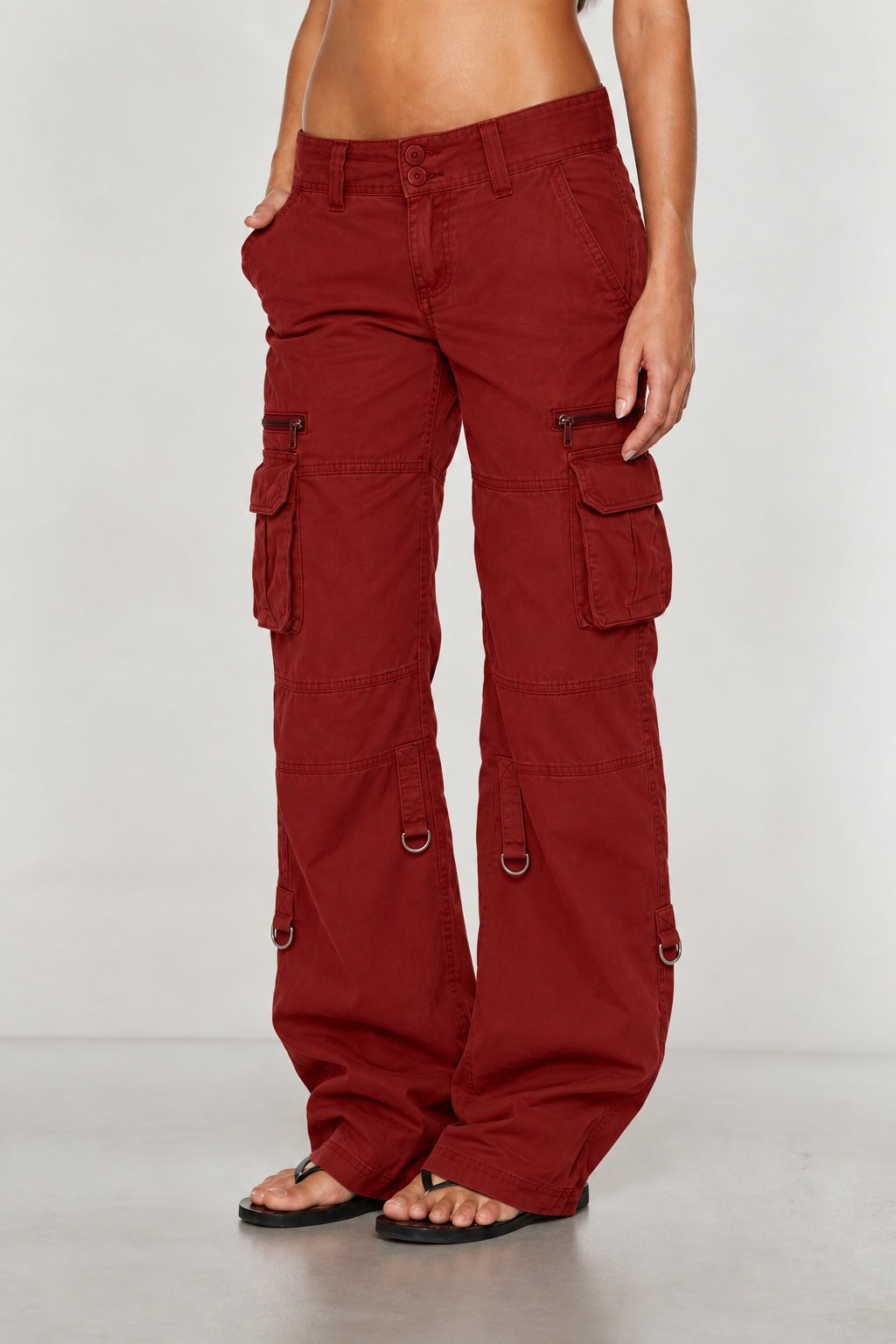 Women's vintage wide-leg cargo trousers with flap pockets and D-rings - dark red