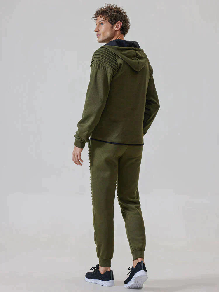 Men's Sports Two-Piece Tracksuit - Fitness & Leisure Co-Ord in Red — close-up