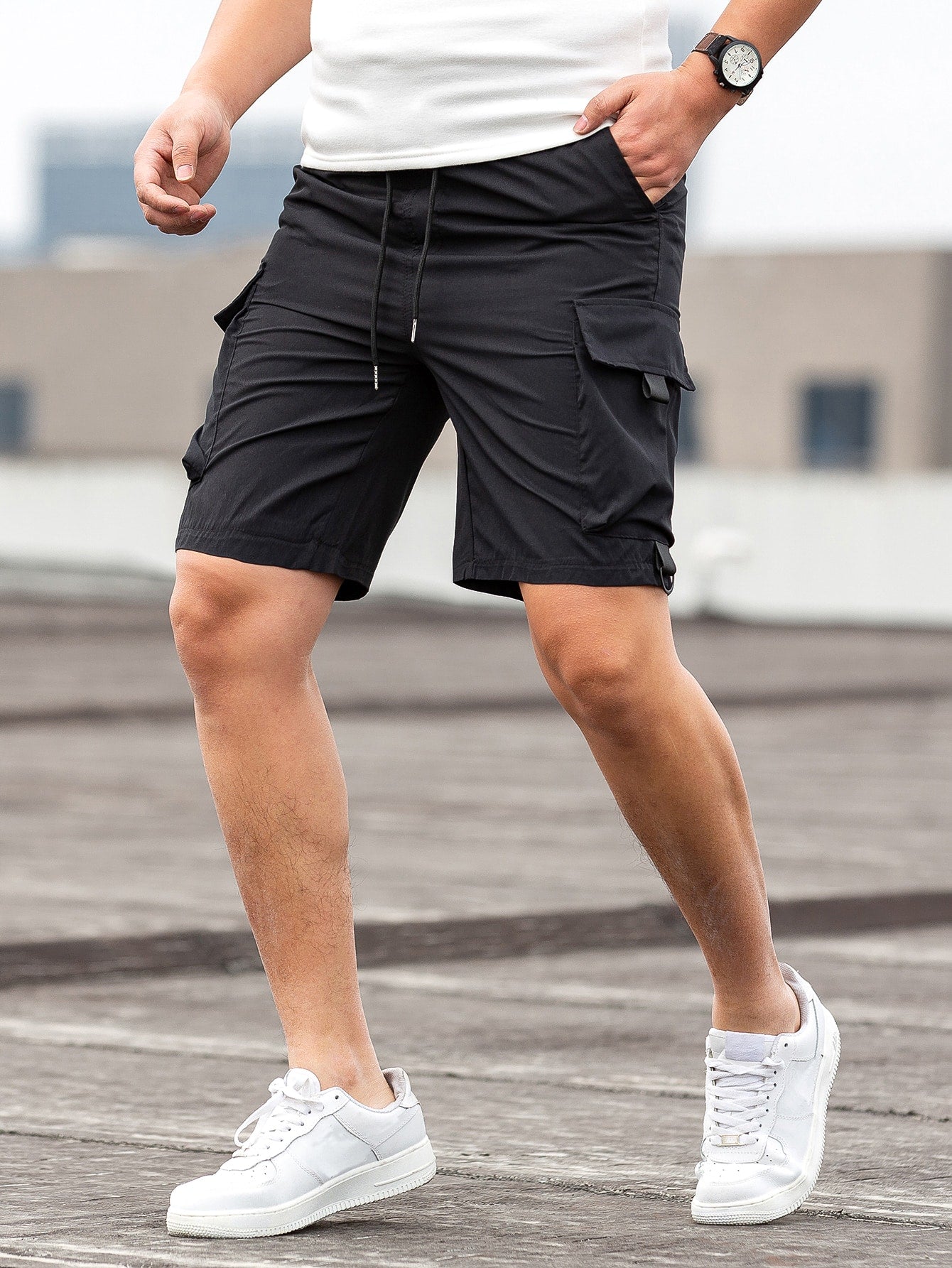 Men's Cargo Shorts – Slim Fit & Breathable – Modern Design for Leisure - product view