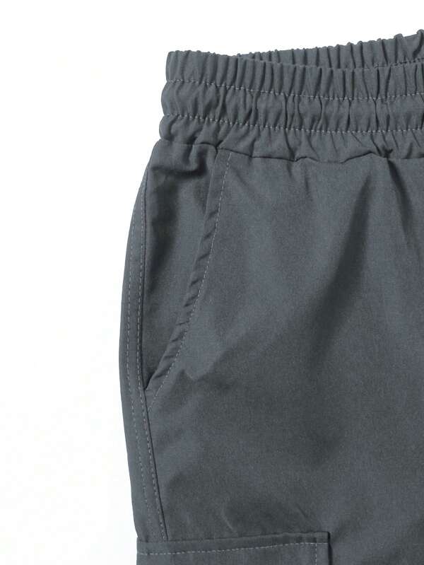 Men's Cargo Shorts – Slim Fit & Breathable – Modern Design for Leisure - detail view