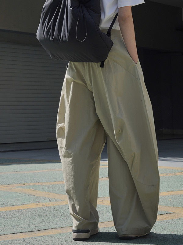 Wide-leg barrel trousers in cotton with curved knee seams