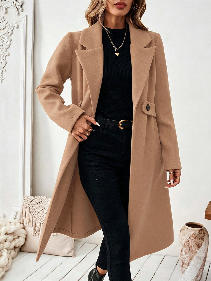 Longline coat with a wide notch lapel and a button at the waist in camel