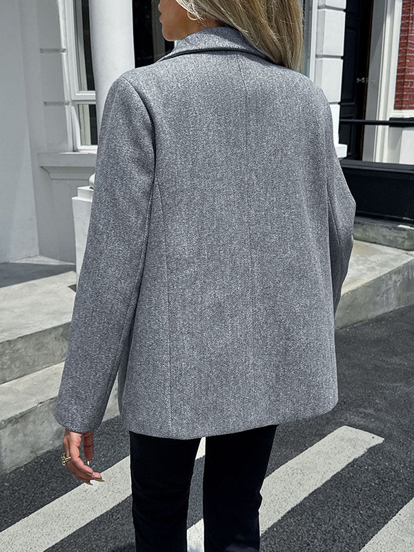 Brushed wool-look blazer with a notch lapel and two flap pockets