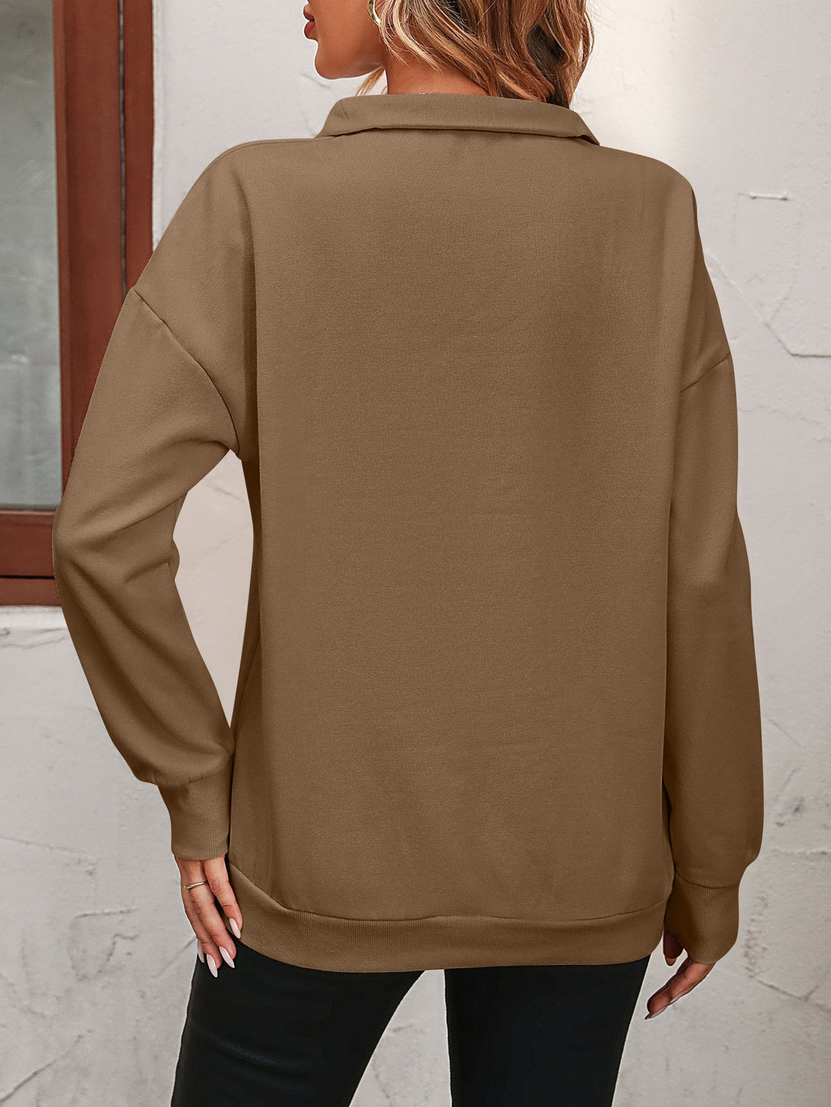 Women's half zip sweatshirt - detail