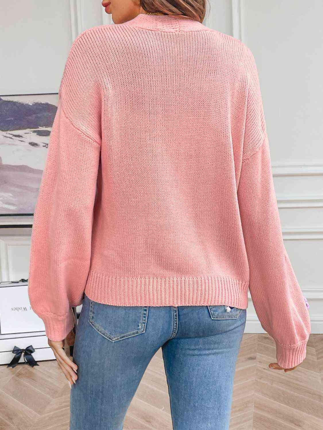 Women's crochet flower cardigan - detail