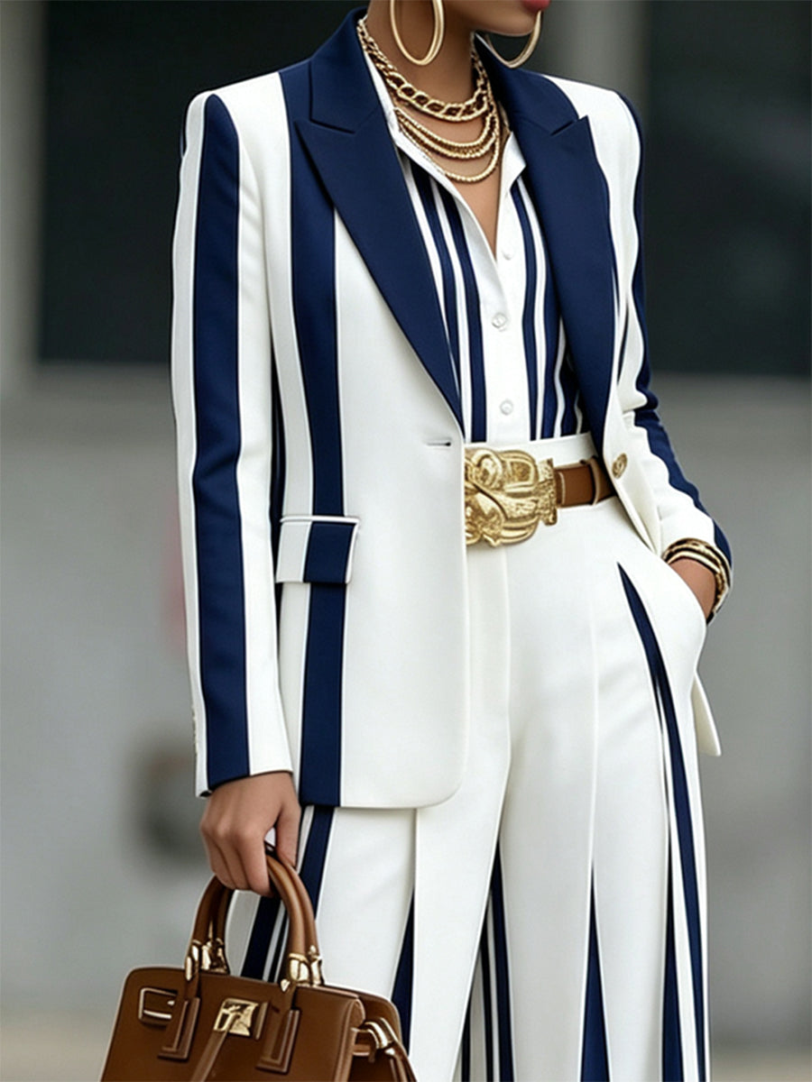 Striped blazer in navy and white with a notch lapel