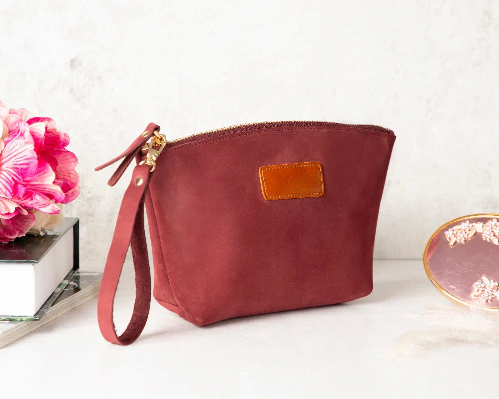 Leather Make-up Bag – Full-grain leather – view 29