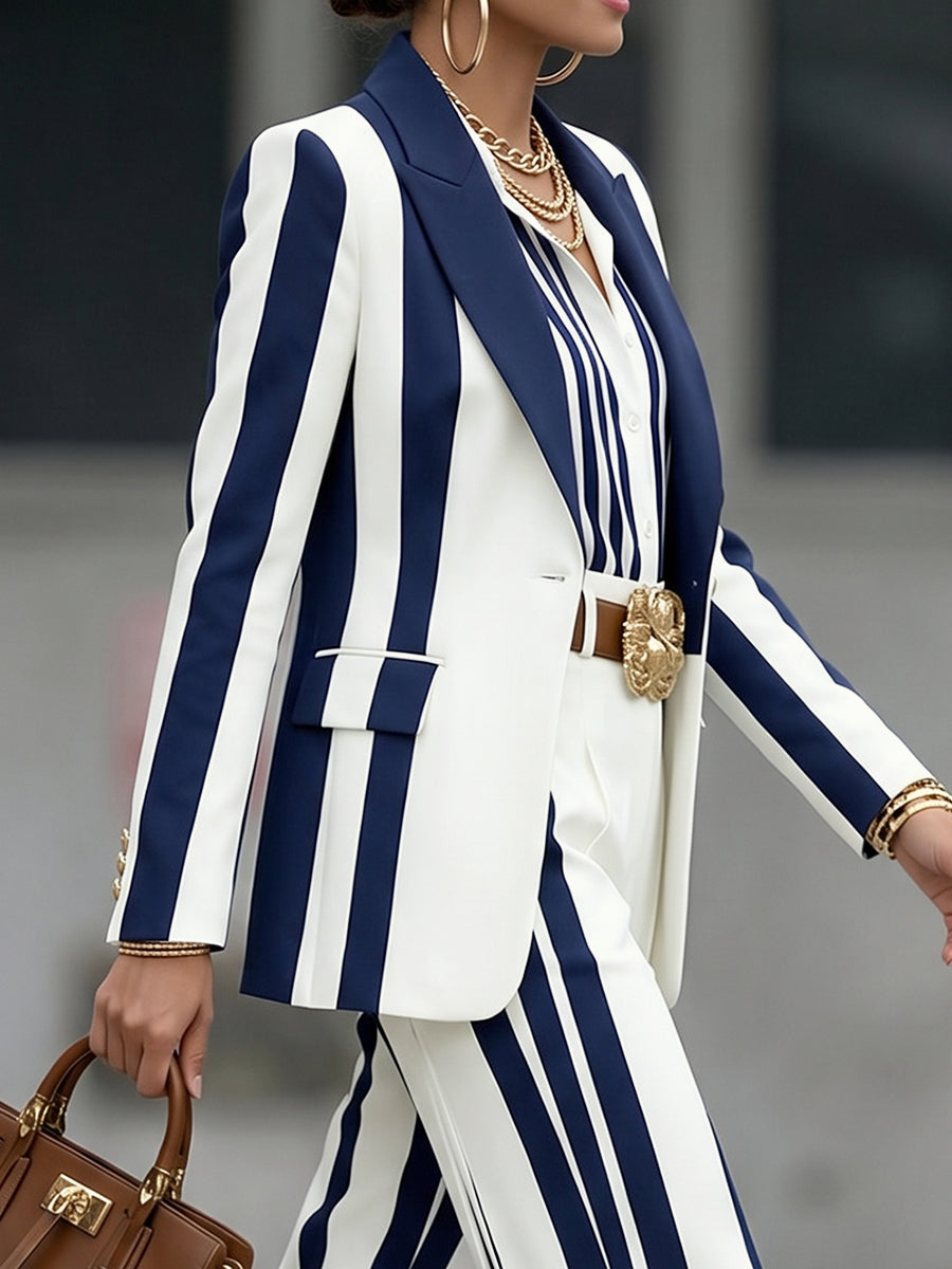 Striped blazer in navy and white with a notch lapel