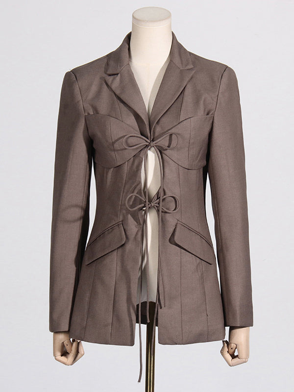Tie-front blazer with a notch lapel and two flap pockets