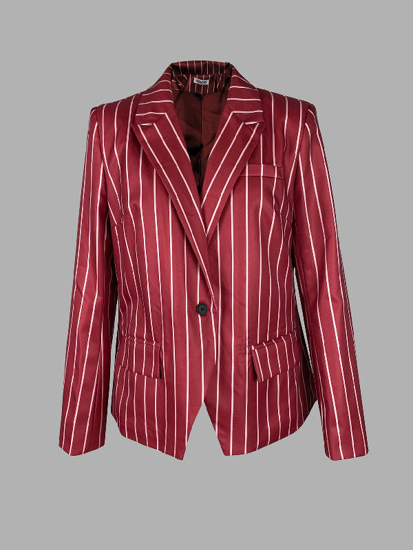 Striped blazer with a notched lapel and a single button