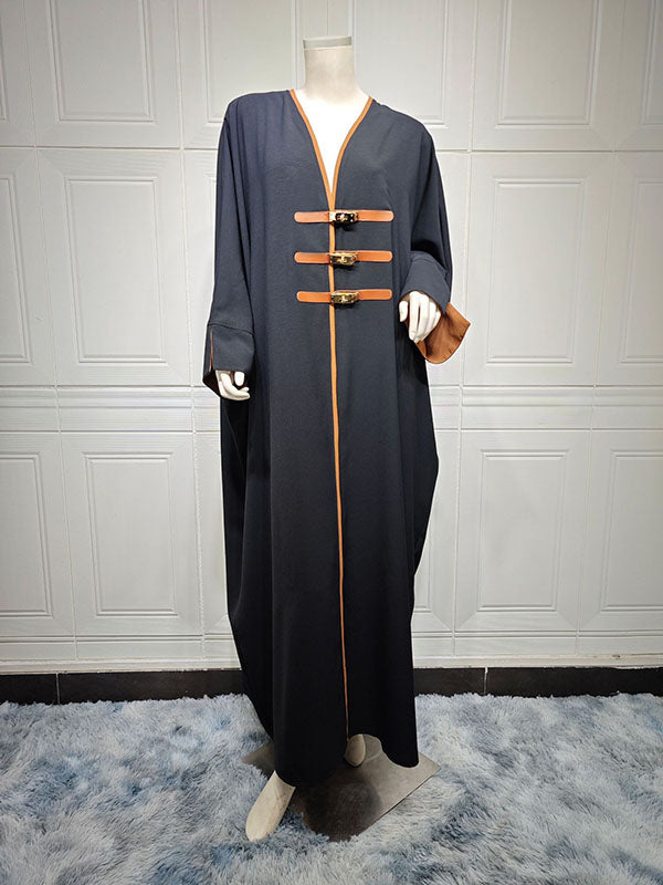 Floor-length open abaya with a contrast facing and gold-tone clasps
