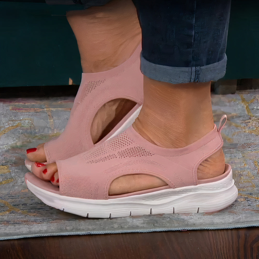 Women's orthopaedic comfort sandals – Saint Dor UK – angle view