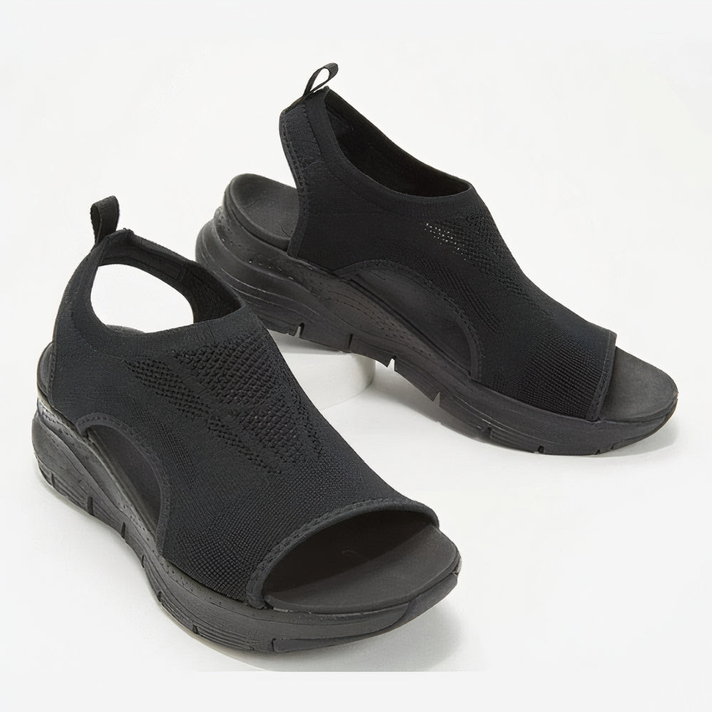 Women's orthopaedic comfort sandals – Saint Dor UK – close-up