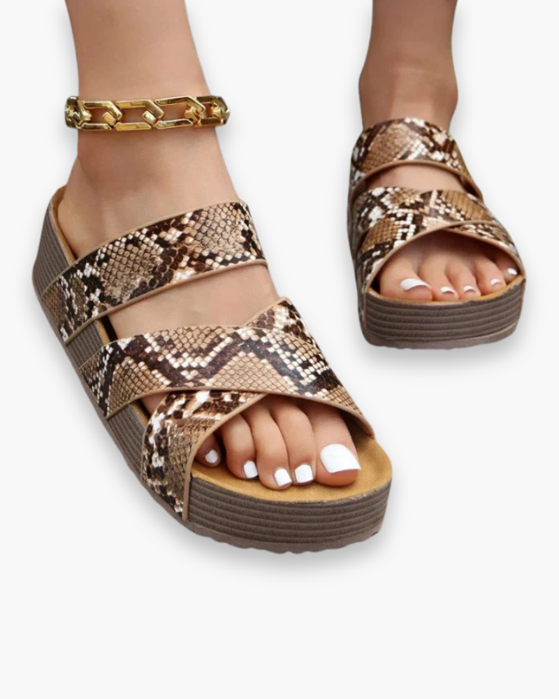 Women's woven strap sandals with cork sole – Saint Dor UK – detail view