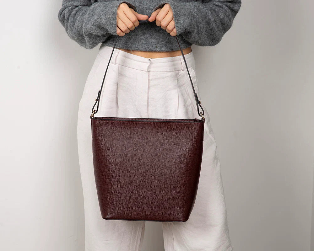 Women's Leather Bag – Genuine leather – view 30