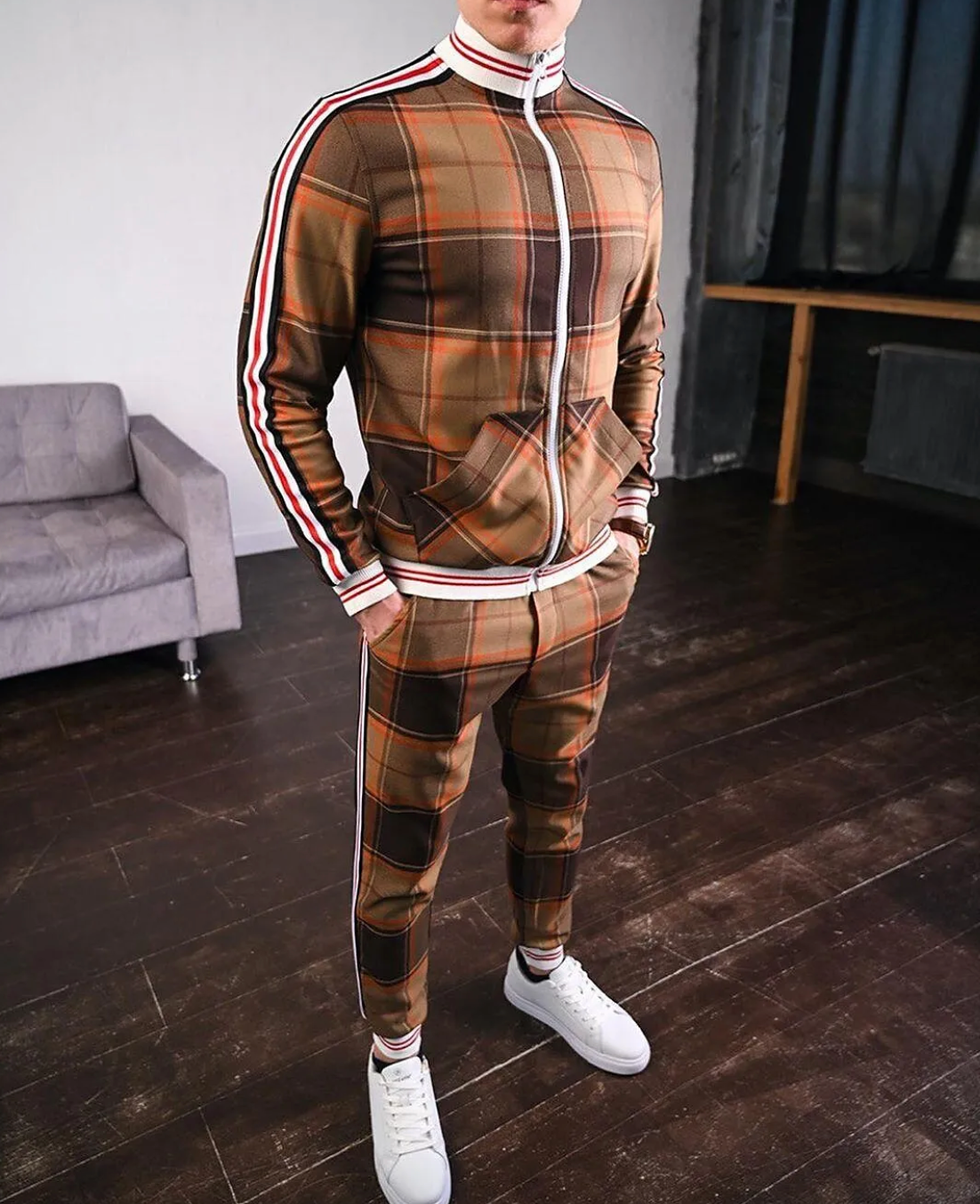 Men's Two-Piece Set - Stylish Autumn Look - view 4