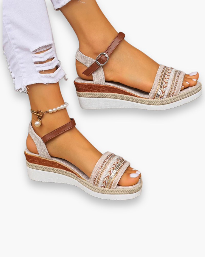 Women's lightweight flat sandals with adjustable straps – Saint Dor UK – front view