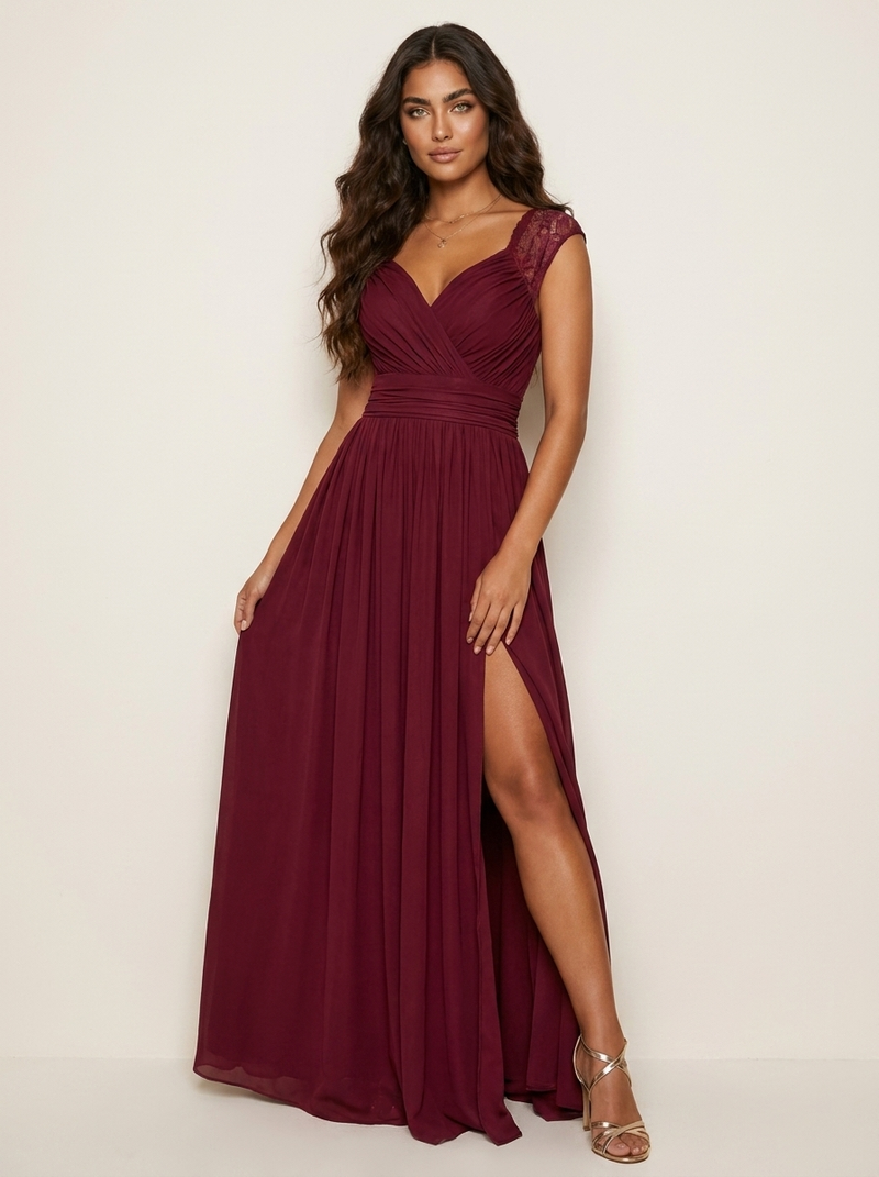 Women's Maxi Dress - sweetheart neckline with ruched bodice