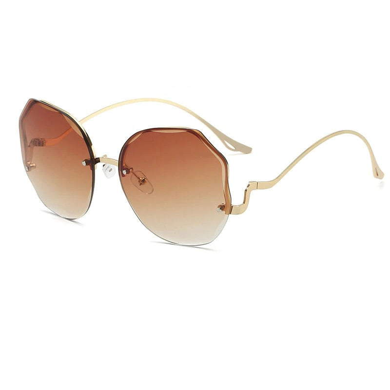 Women's Thera Mirror Sunglasses – Alloy Frame UV Style – close-up detail