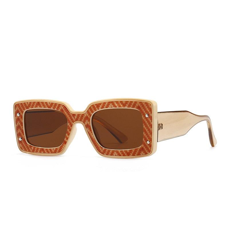 Women's Retro Sunglasses – Polarised UV400 Everyday – lifestyle shot