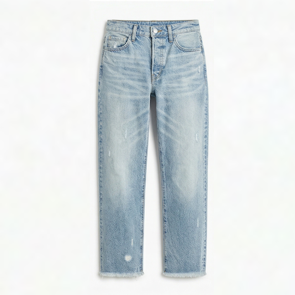 Women's cropped straight leg jeans in Light Blue