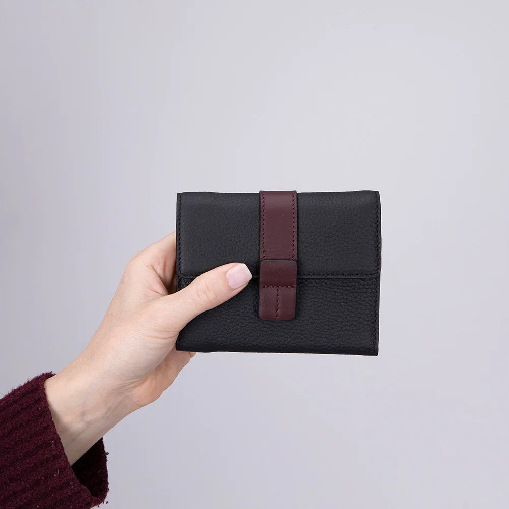Women's Leather Wallet – Full-grain leather – view 4