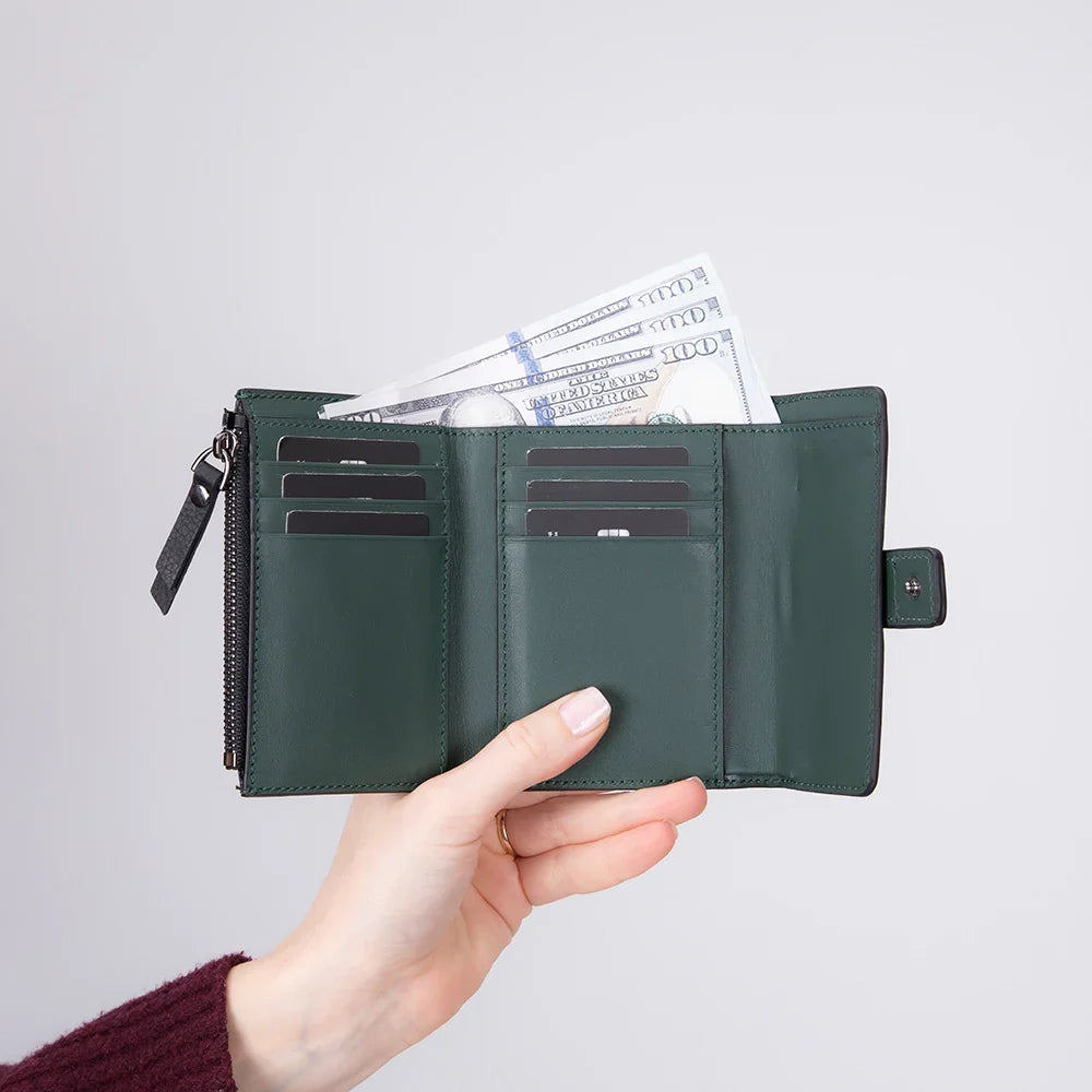Women's Leather Wallet – Full-grain leather – view 14