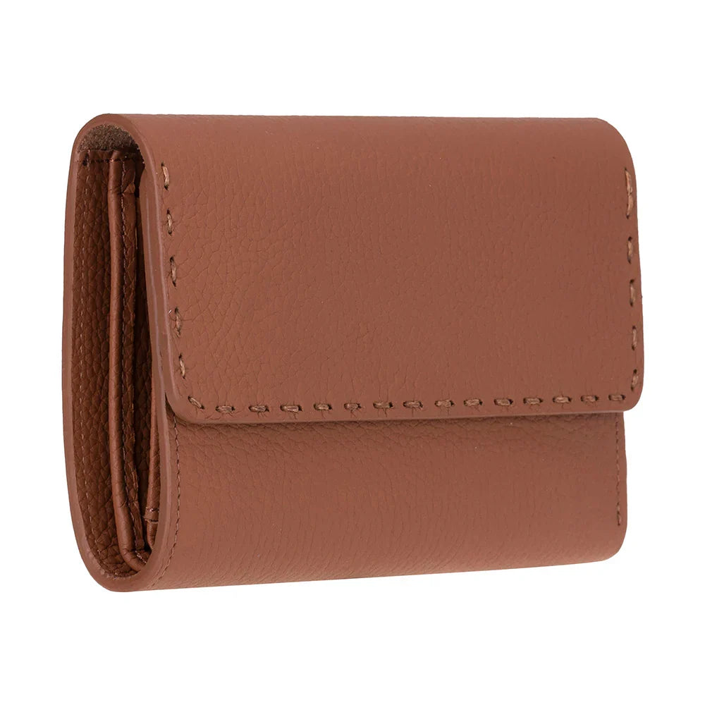 Women's Leather Wallet in Pebble Brown