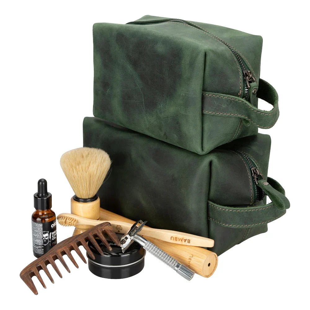 Leather Wash Bag in Cypress