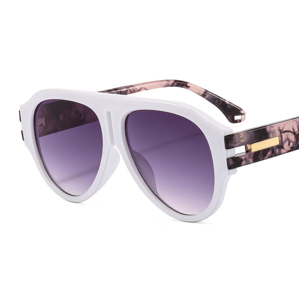 Women's Stylish Sunglasses – Polarised UV400 Resin Frame – lifestyle shot