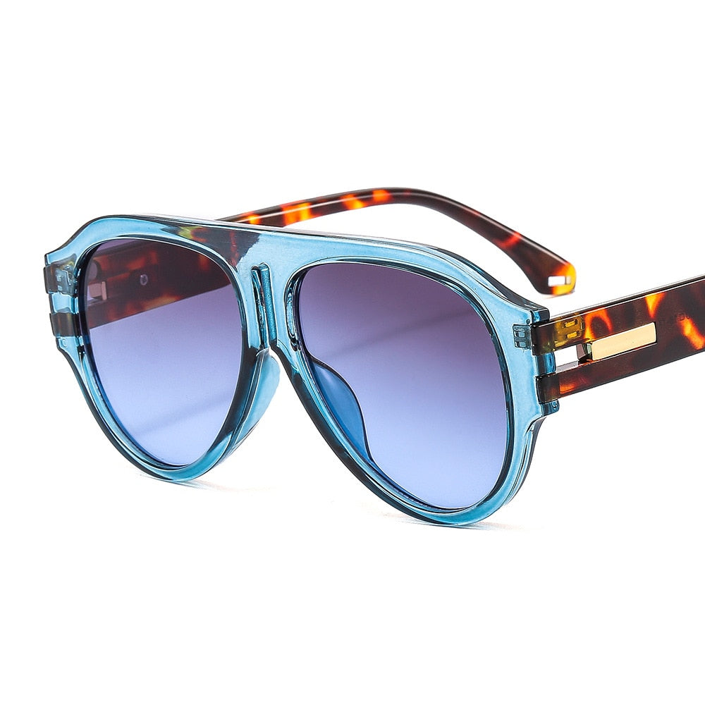Women's Stylish Sunglasses – Polarised UV400 Resin Frame – detail view