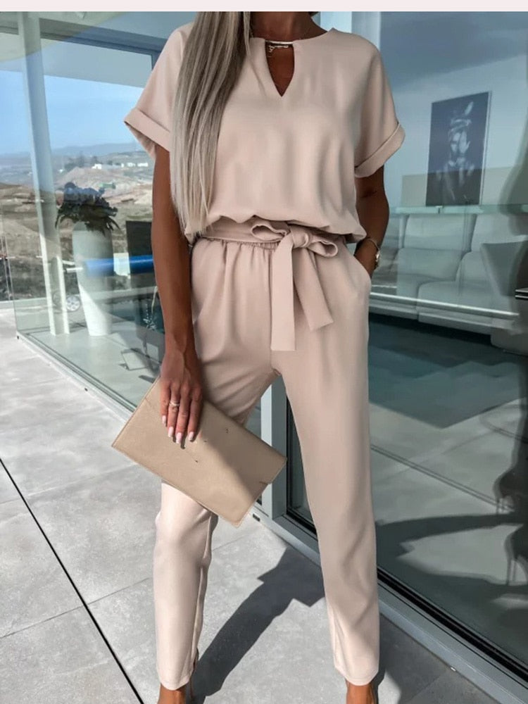 Women's Jumpsuit - Effortless Elegant Fit - view 8