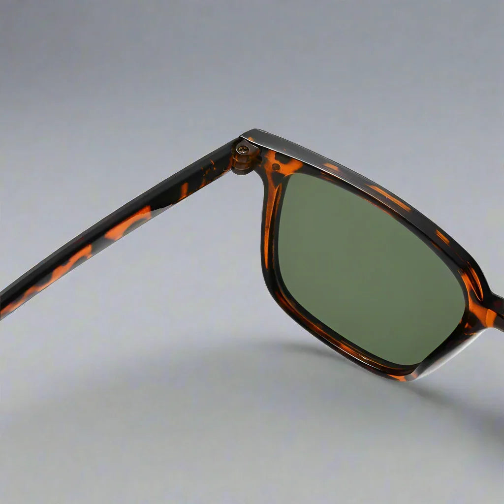 Women's Fallon Acetate Sunglasses – Italian Luxury UV400 – close-up detail