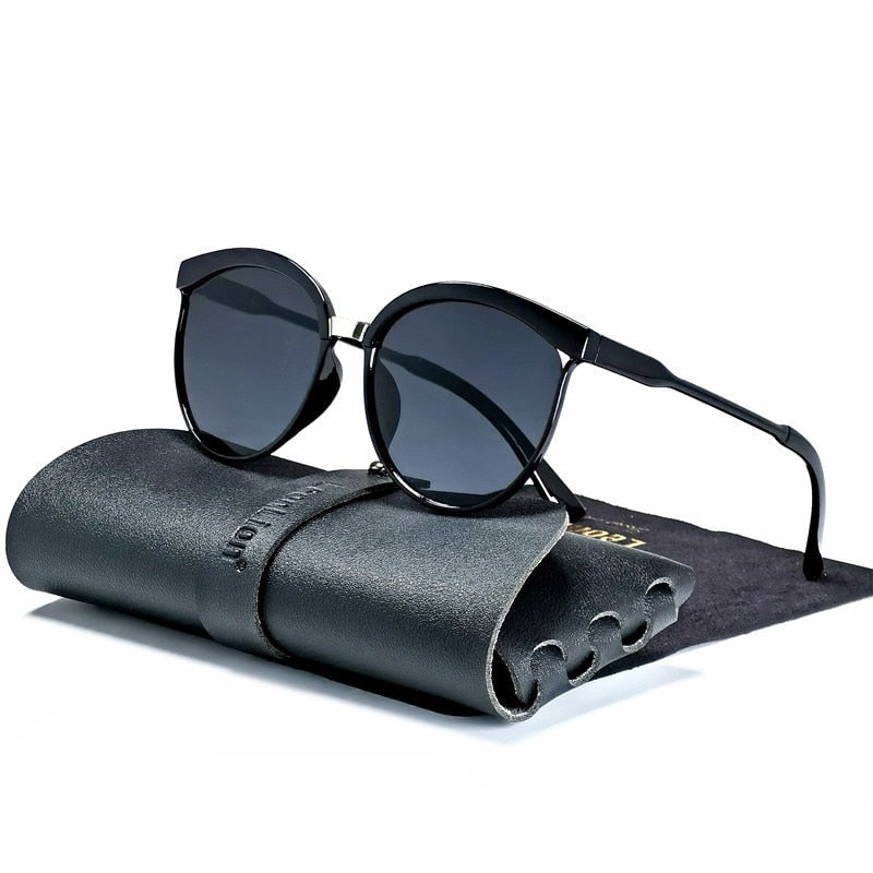 Women's Jelly Sunglasses – Fun Translucent Travel Style – side view