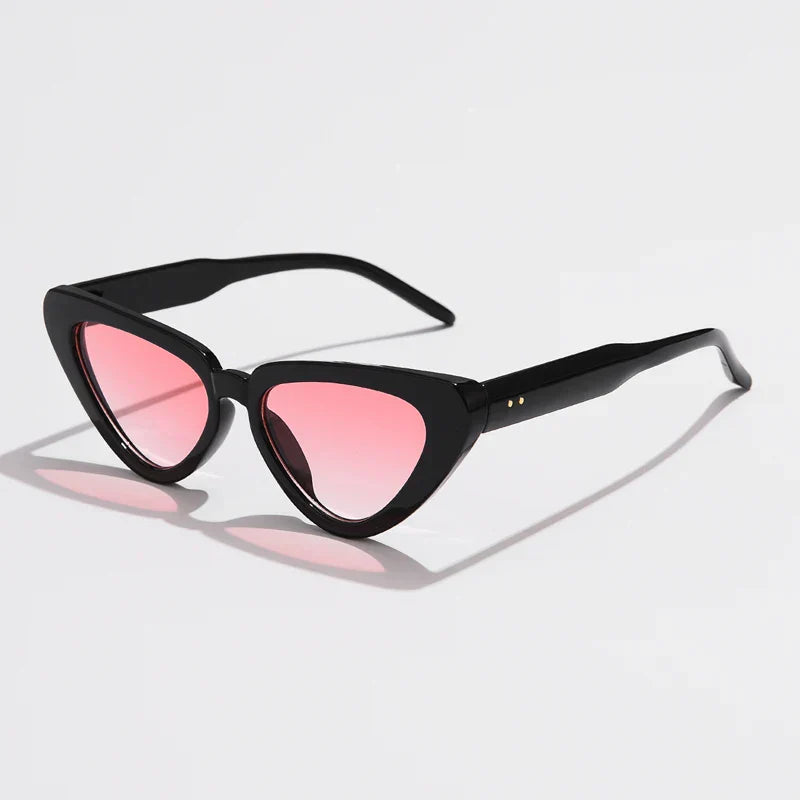 Women's Monroe Retro Sunglasses – UV400 Fashion Style – detail view