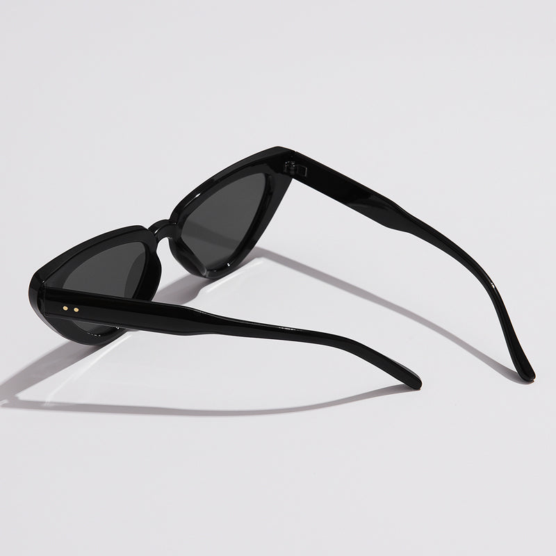 Women's Monroe Retro Sunglasses – UV400 Fashion Style – view 12