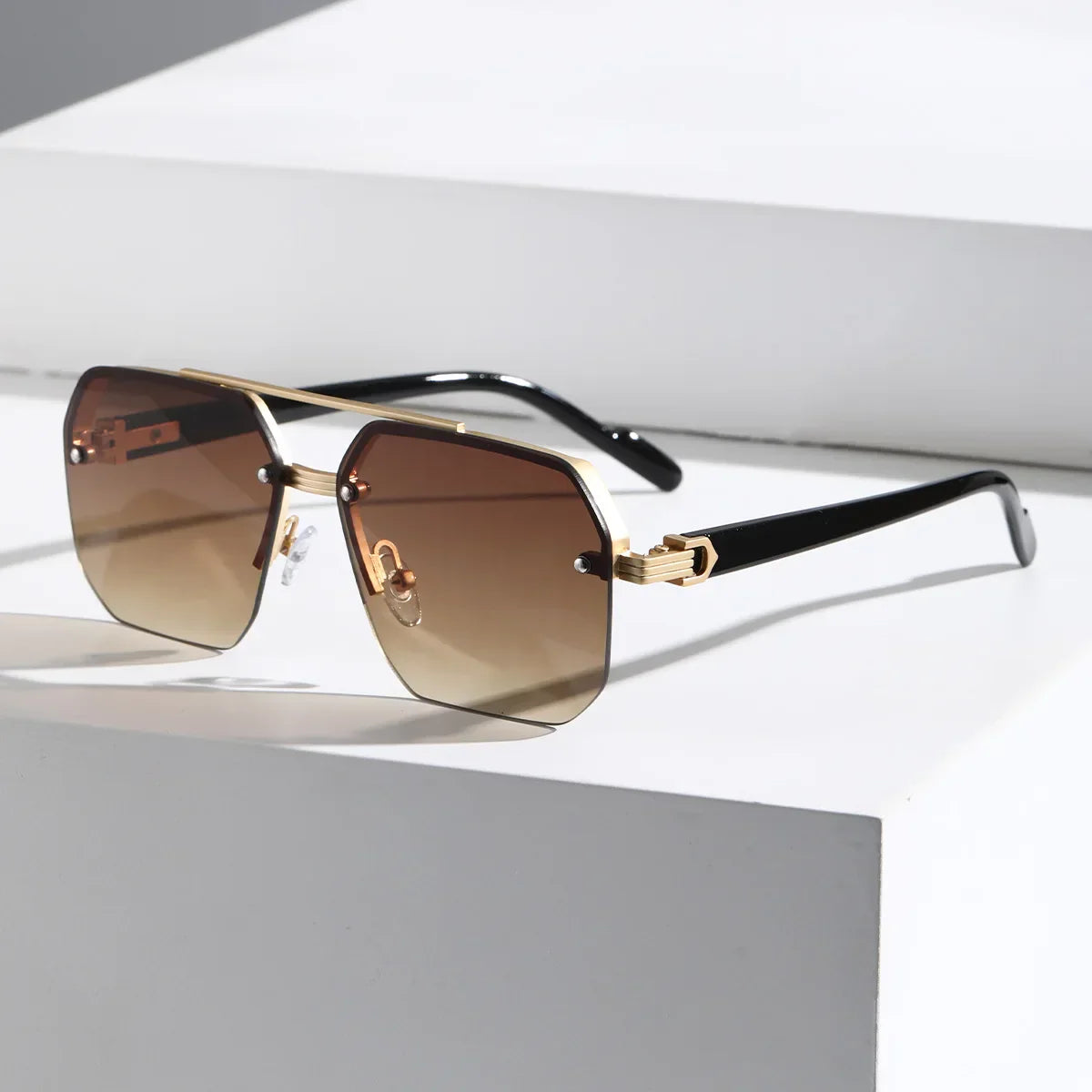 Women's Montego Round Sunglasses – Polycarbonate UV400 – front view