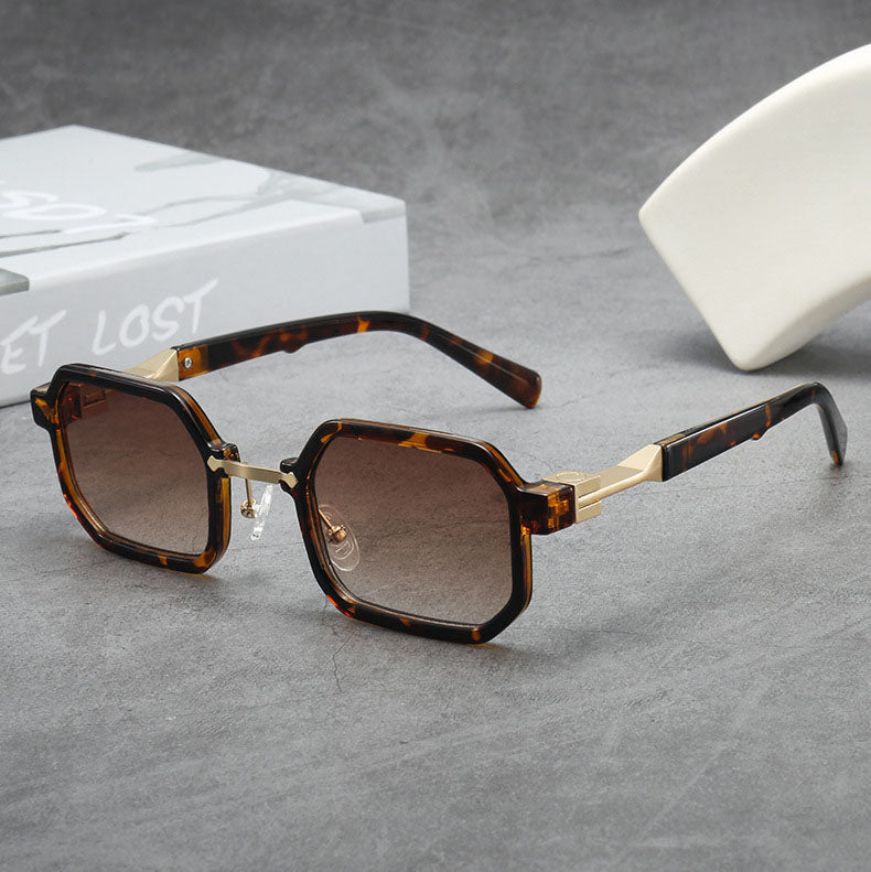 Women's Delia Retro Sunglasses – Anti-Reflective UV400 – front view